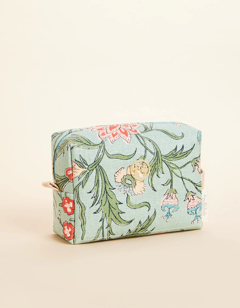 The "Hamilton Floral" Cosmetic Case by Spartina 449