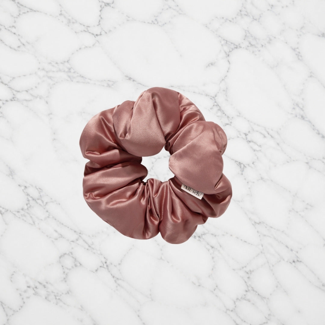 Kitsch Pillow Scrunchie rose on white marble