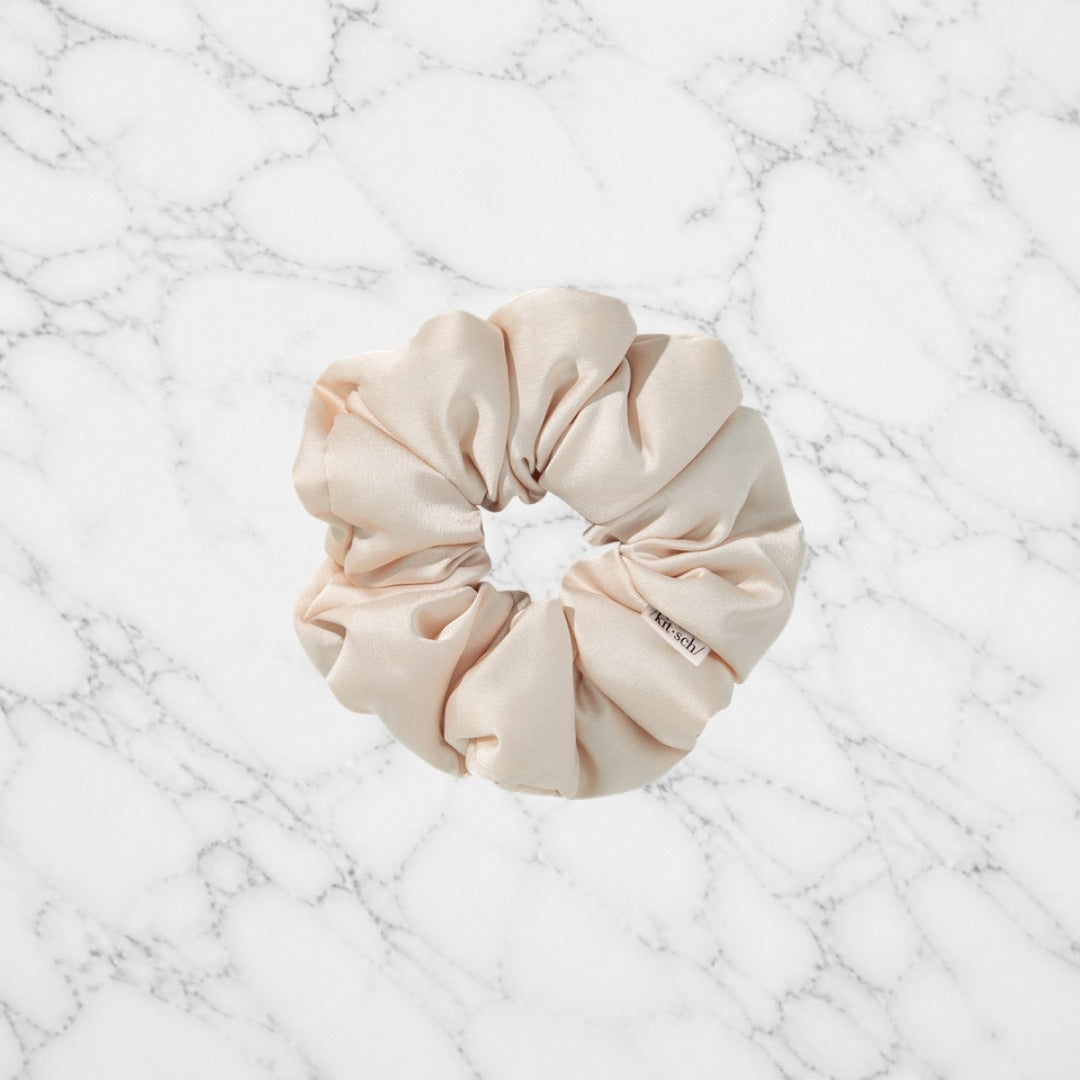 Kitsch Pillow Scrunchie cream on white marble