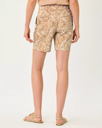 The "Lil Jims Stuff" 7" Sarissa High Rise Stretch Short by Lilly Pulitzer