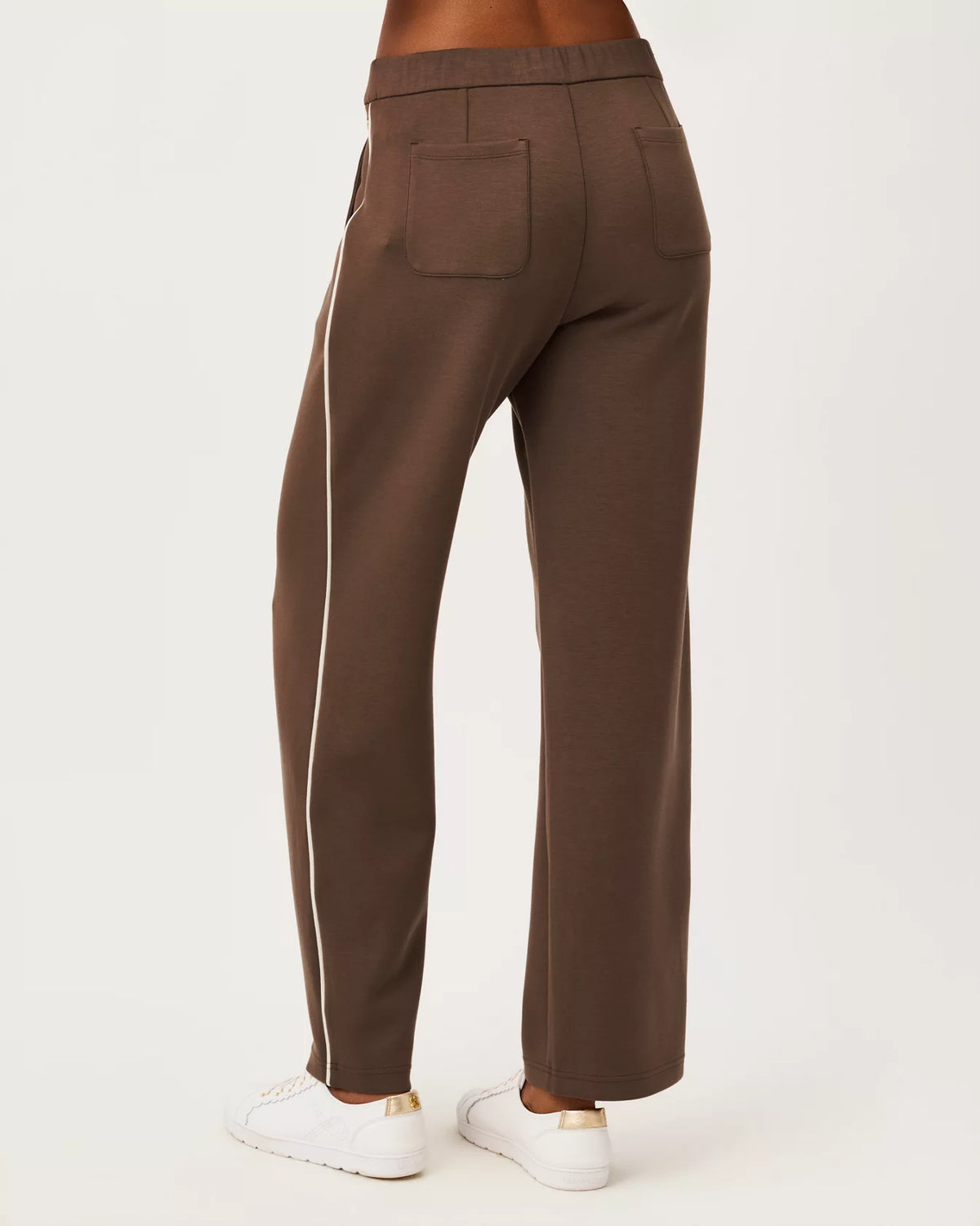 The "Coco Beach" UPF 50+ Nassau Lounge Pant by Lilly Pulitzer