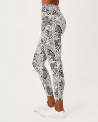 The "Z" UPF 50+ Luxletic 25" Endurance High Rise Midi Legging by Lilly Pulitzer