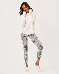 The "Z" UPF 50+ Luxletic 25" Endurance High Rise Midi Legging by Lilly Pulitzer
