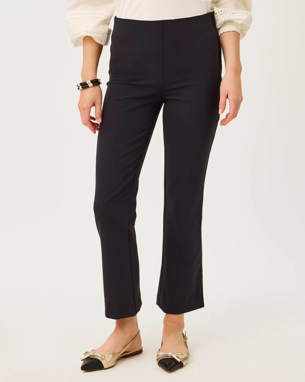 The "Noir" 26" Kynlee Bi-Stretch Pant by Lilly Pulitzer