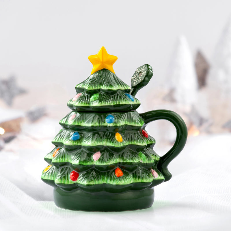 The "Nostalgic Christmas Tree" Mug with Lid and Spoon