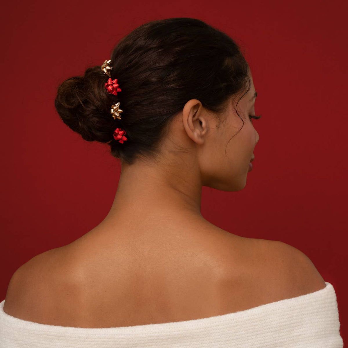 Kitsch Gift Bow Bobby Pins
