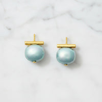 The "Classic Forever Fave Pebble Pearls Medium" by CC & Co Catherine Canino