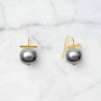 The "Classic Forever Fave Pebble Pearls Medium" by CC & Co Catherine Canino