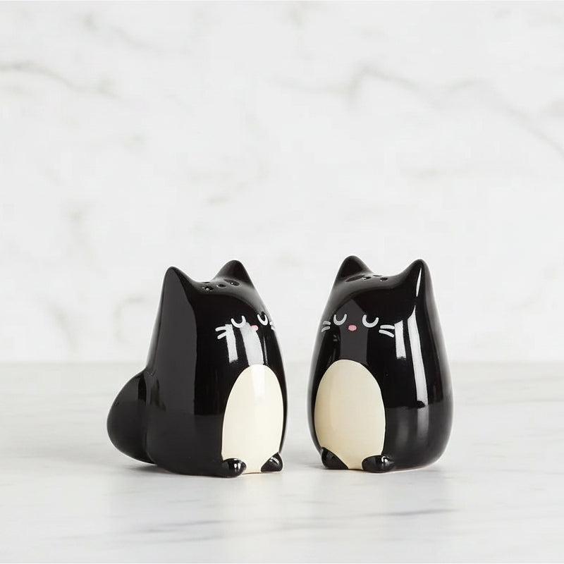 The "Kitty Cat" Salt & Pepper Shakers