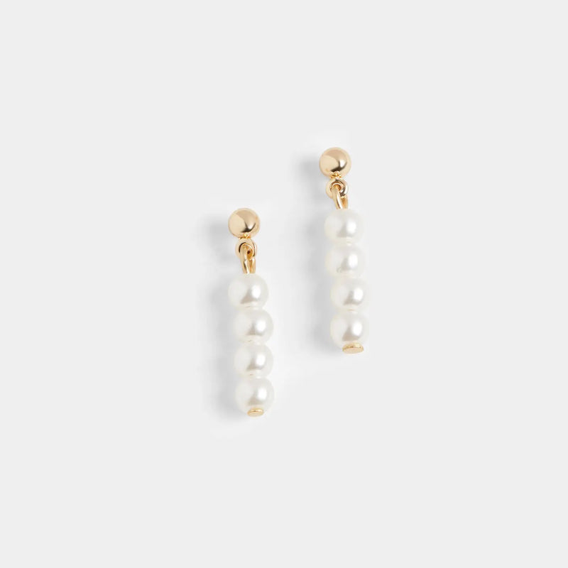 The "Dainty Pearls" Earrings