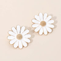 The "Darling Daisy" Earrings