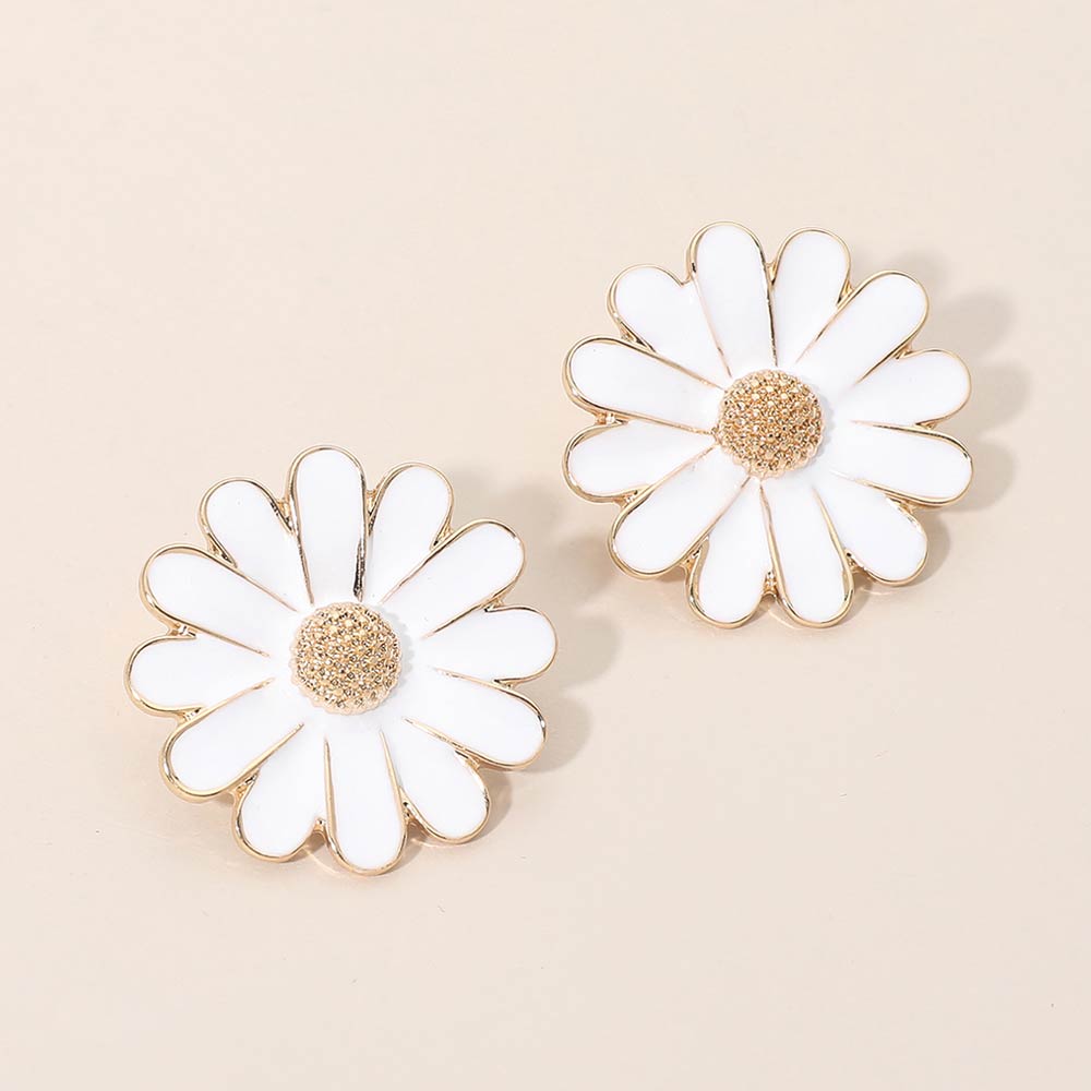 The "Darling Daisy" Earrings