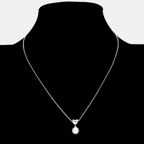 The "Heart Pearl" Necklace