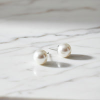 The "Always in Style Pearl" Earrings