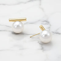 The "Bar Pearl" Earrings