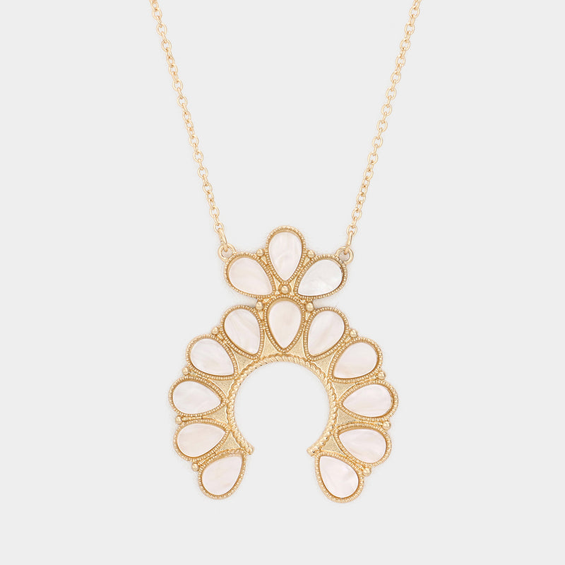 The "Simply a Must" Necklace