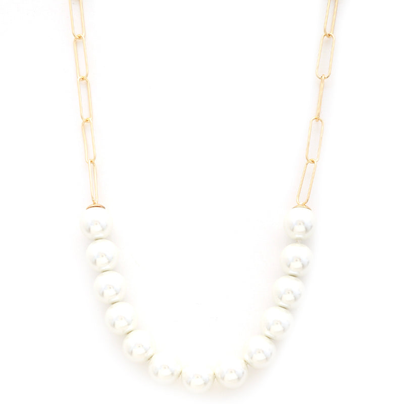 The "Twist of Style" Necklace