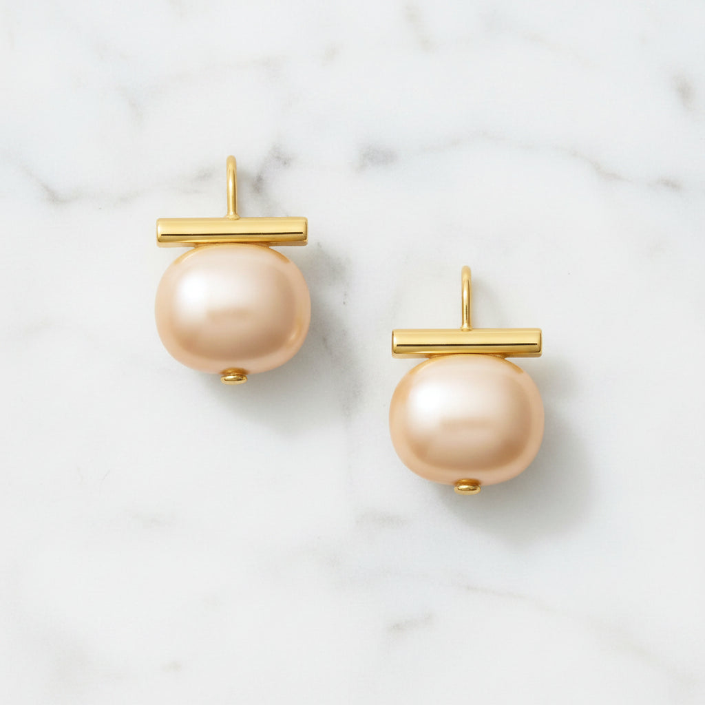 The "Classic Forever Fave Pebble Pearls Medium" by CC & Co Catherine Canino