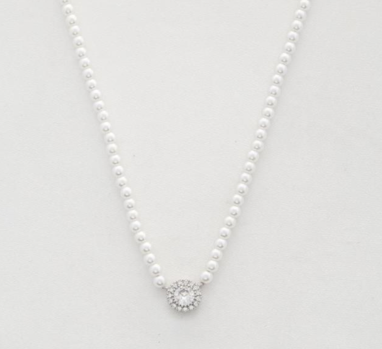 The "Pearl and Rhinestone" Necklace